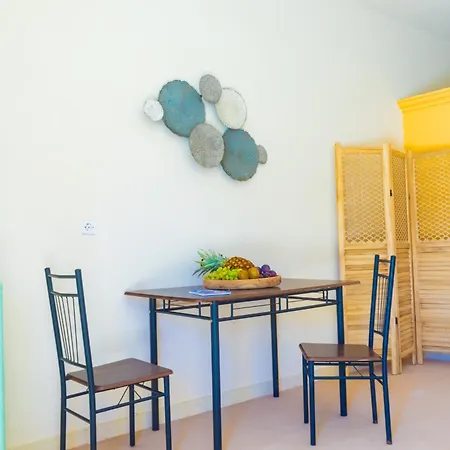 Hotel apartamentowy Area 432 Hz Vlychada